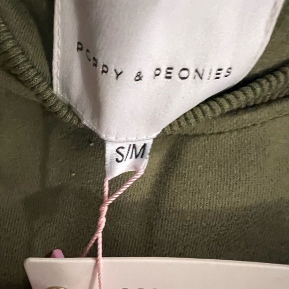 Two poppy& peonies sweaters - Picture 4 of 4